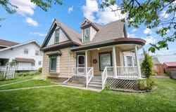 218 S Broadway St, Tekoa, WA 99033
