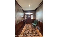 17 Northtown Drive, Jackson, MS 39211