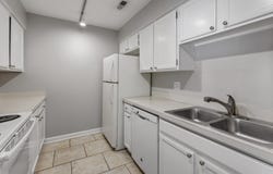 1444 Stonebridge Circle, Wheaton, IL 60189