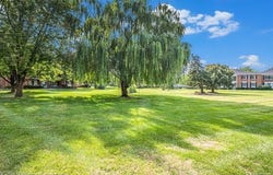 670 E Fox Hills Drive, Bloomfield, MI 48304