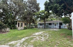 3240 70TH AVENUE N, ST PETERSBURG, FL 33702