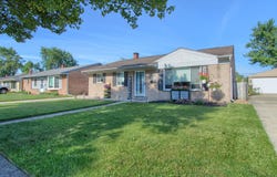 8213 Hillcrest Boulevard Boulevard, Westland, MI 48185