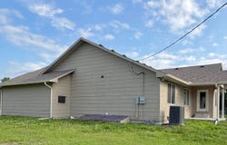 1201 S 29th St, Parsons, KS 67357