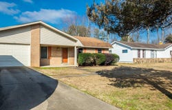 102 HERITAGE Street, Jacksonville, AR 72076