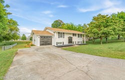1024 Sky Blue Drive, Knoxville, TN 37923