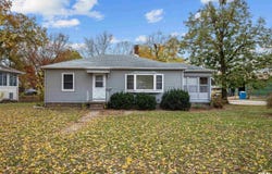 519 2ND Street, Camanche, IA 52730
