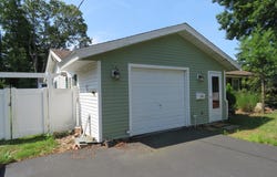 190 Kevin Rd, Brockton, MA 02302