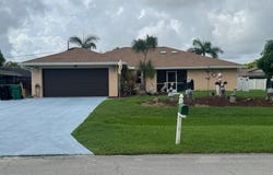742 SE Whitehurst Avenue, Port Saint Lucie, FL 34983