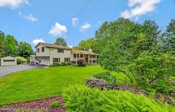 592 Gravel Pond Road, Clarks Summit, PA 18411