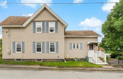 158 School St, Taunton, MA 02780