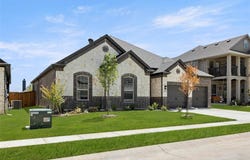 1019 Moss Grove Trail, Justin, TX 76247