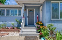 401 E Cherry Avenue, Monrovia, CA 91016