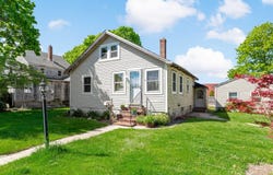16 Annette Avenue, East Falmouth, MA 02536