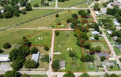217 S Austin Street, Wolfe City, TX 75496