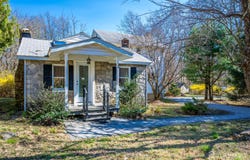 16 Skytop Road, Lebanon Twp, NJ 07853
