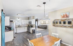 7090 Carroll Ln, Beaumont, TX 77713
