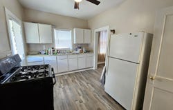 402 S Central Avenue, Burlington, IA 52601