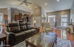 135 Kenosha Lane, Loudon, TN 37774