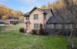 2850 Abbott Creek Road, Prestonsburg, KY 41653