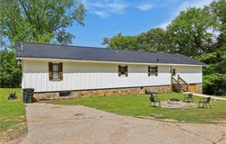 1060 Stephen Street, Greensboro, GA 30642