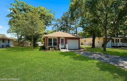 37 Sycamore Road, Manahawkin, NJ 08050