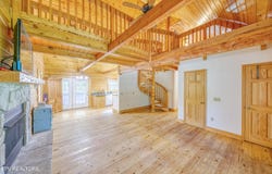 2747 Daffodil Lane, Mascot, TN 37806