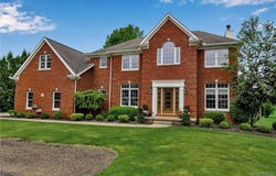 8280 Manchester Park Drive, Clarence, NY 14051