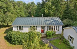 205 River Road, Bowdoinham, ME 04008