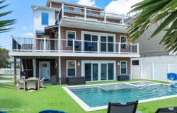 109 12TH Avenue N, Jacksonville Beach, FL 32250