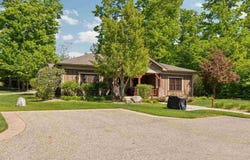 2585 COTTAGE, HARBOR SPRINGS, MI 49740