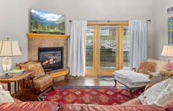 880 Crabapple Ln, Estes Park, CO 80517