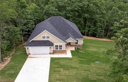 7 Boreray  LN, Bella Vista, AR 72715