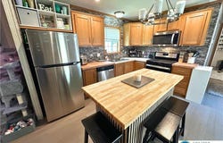 187 Creekside Manor Drive, Franklin Twp, PA 18235