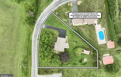4484 WALTERS HATCHERY ROAD, SPRING GROVE, PA 17362