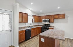 330 Eagle Drive, Forsyth, MO 65653