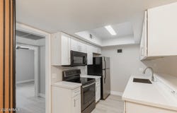 8838 N 8TH Street, Phoenix, AZ 85020