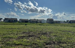 814 4th Court NW, Bondurant, IA 50035