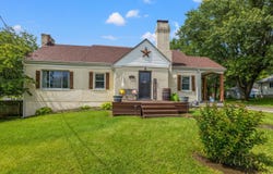 679 Mooreland Avenue, Harrodsburg, KY 40330