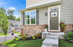 240 AVALON DRIVE, MEDIA, PA 19063