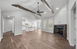 901 Carlock Drive, Pea Ridge, AR 72751