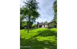 1446 Ridge Road, Yazoo City, MS 39194