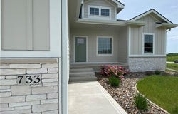 733 17th Avenue SE, Altoona, IA 50009