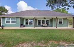151 WILLOW CREEK, Floresville, TX 78114