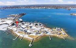 Barnacle Road, Narragansett, RI 02882