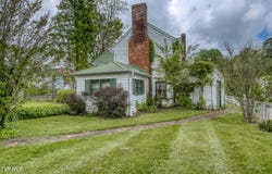 210 Northeast Valley Street, Abingdon, VA 24210
