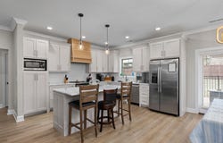 152 Oakview Cir, Killen, AL 35645