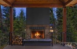 1051 Bitterroot, McCall, ID 83638
