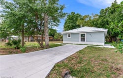 674 Pine Street, Fort Myers, FL 33916