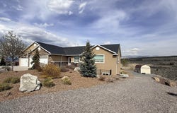 995 S 230 E, Panguitch, UT 84759