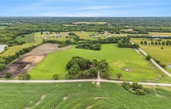 52 SE 208th Street, Holt, MO 64048